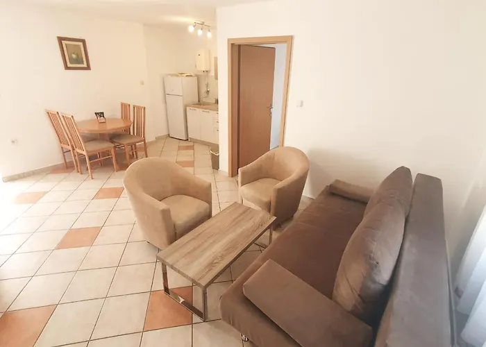 Matvej Apartment Selce